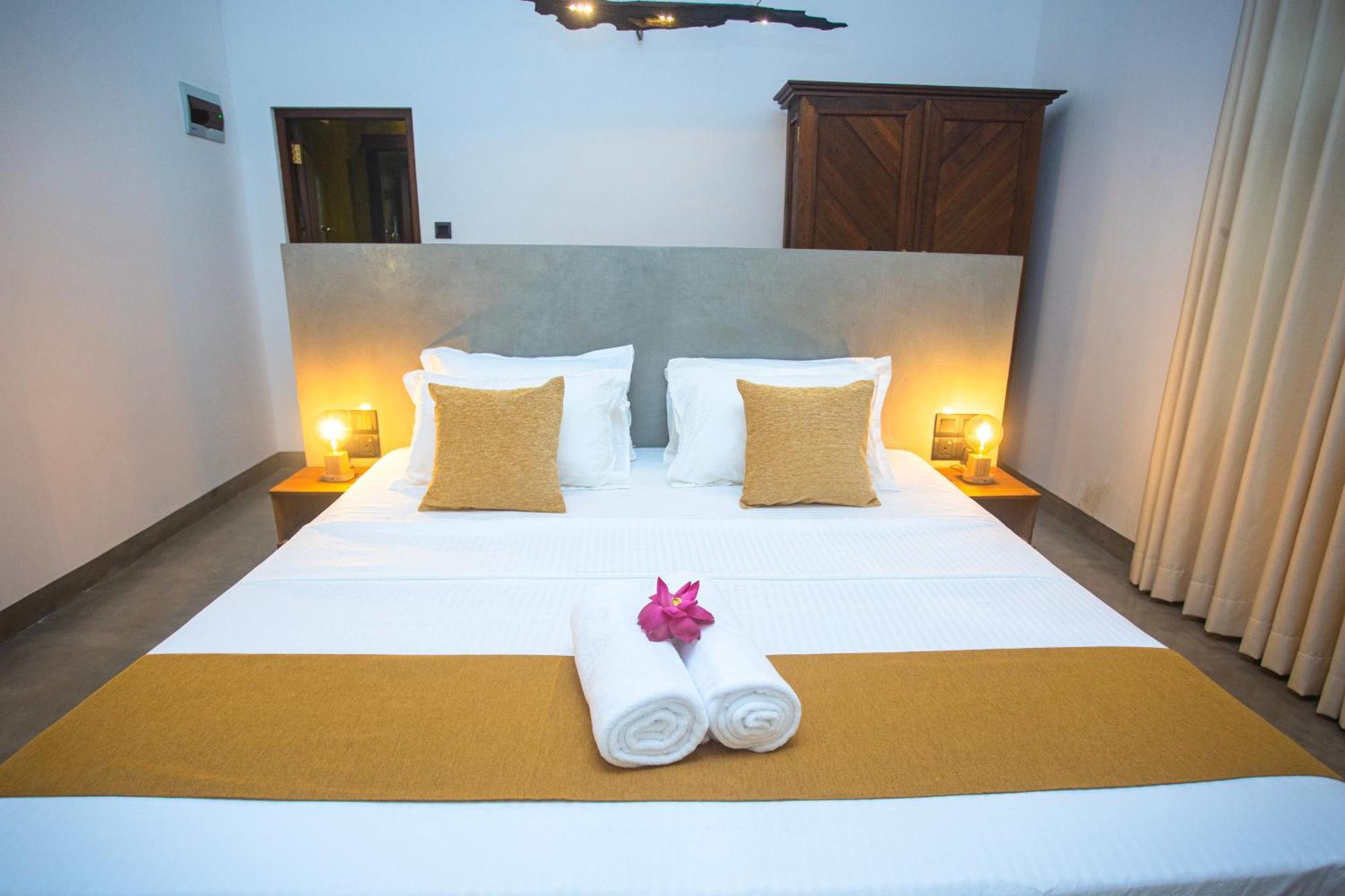 Aki Luna Lagoon Resort Хикадува Екстериор снимка