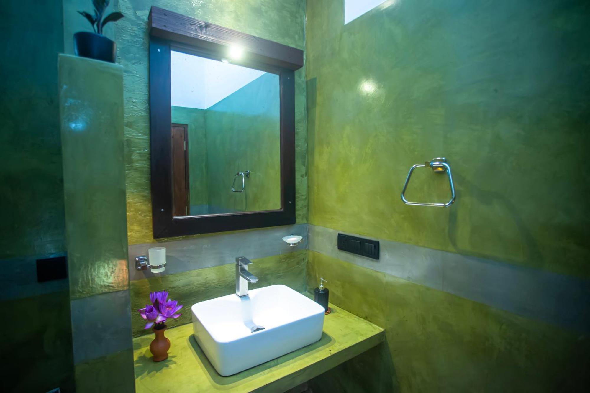 Aki Luna Lagoon Resort Хикадува Екстериор снимка