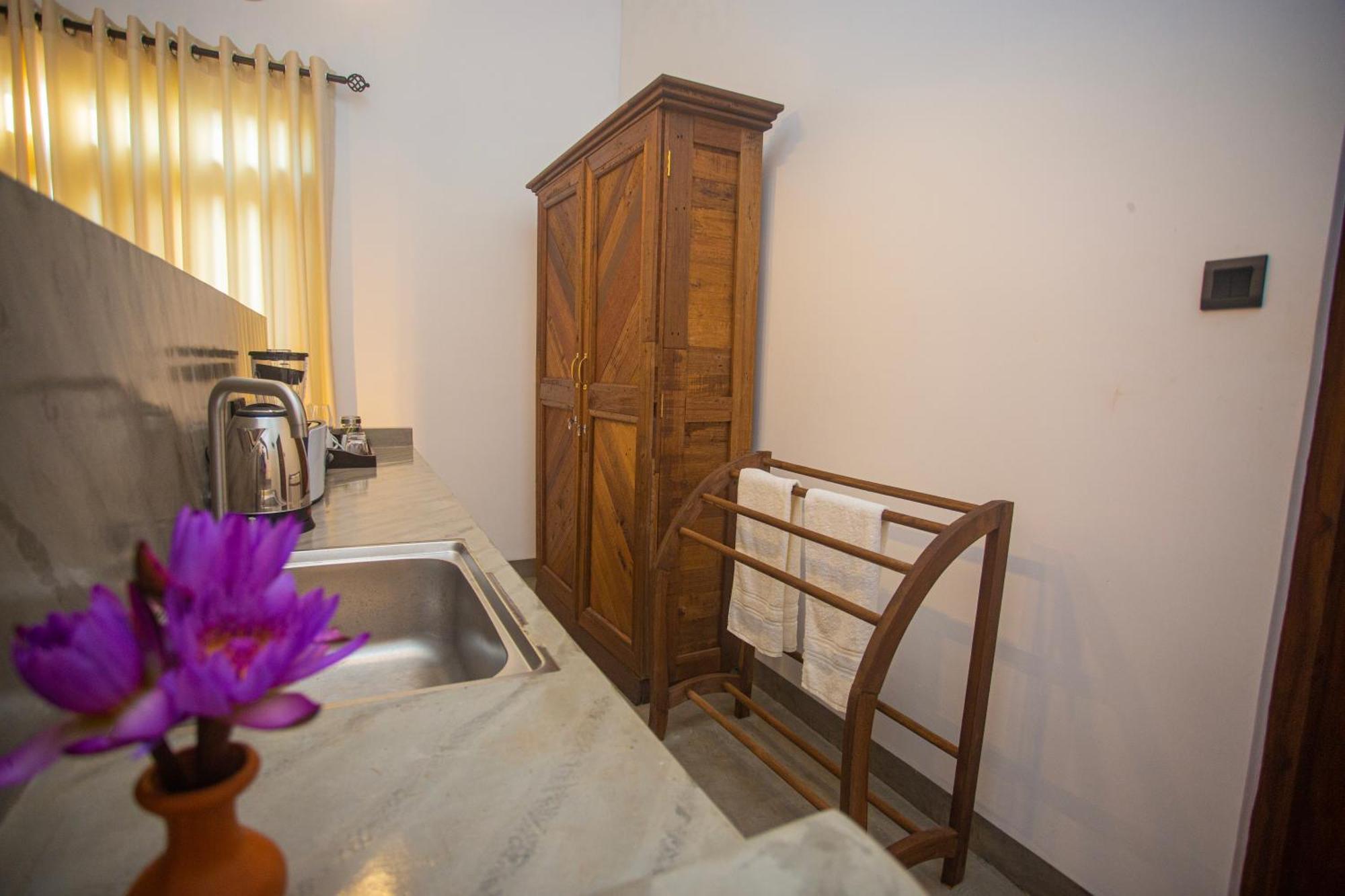 Aki Luna Lagoon Resort Хикадува Екстериор снимка