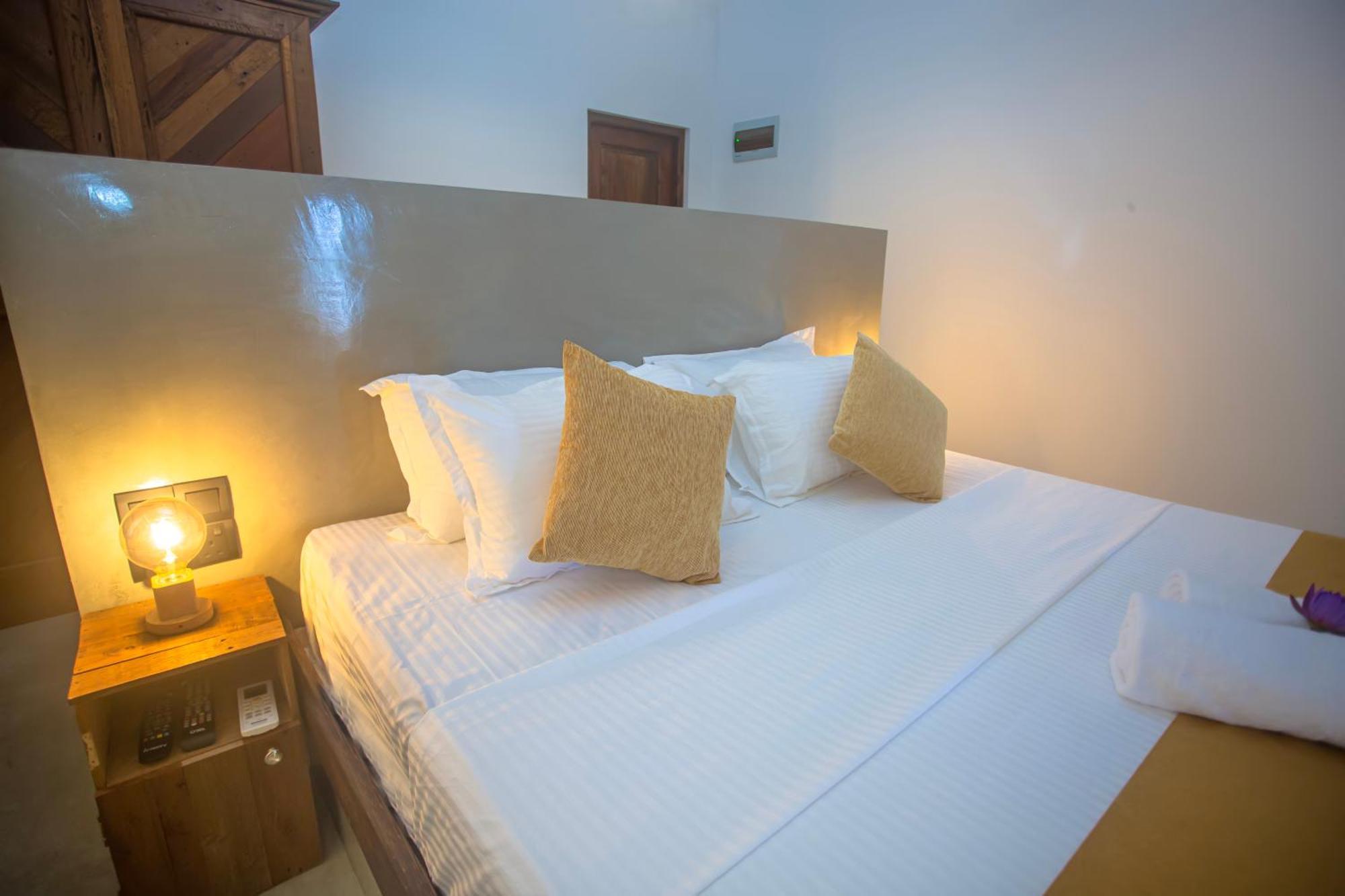 Aki Luna Lagoon Resort Хикадува Екстериор снимка