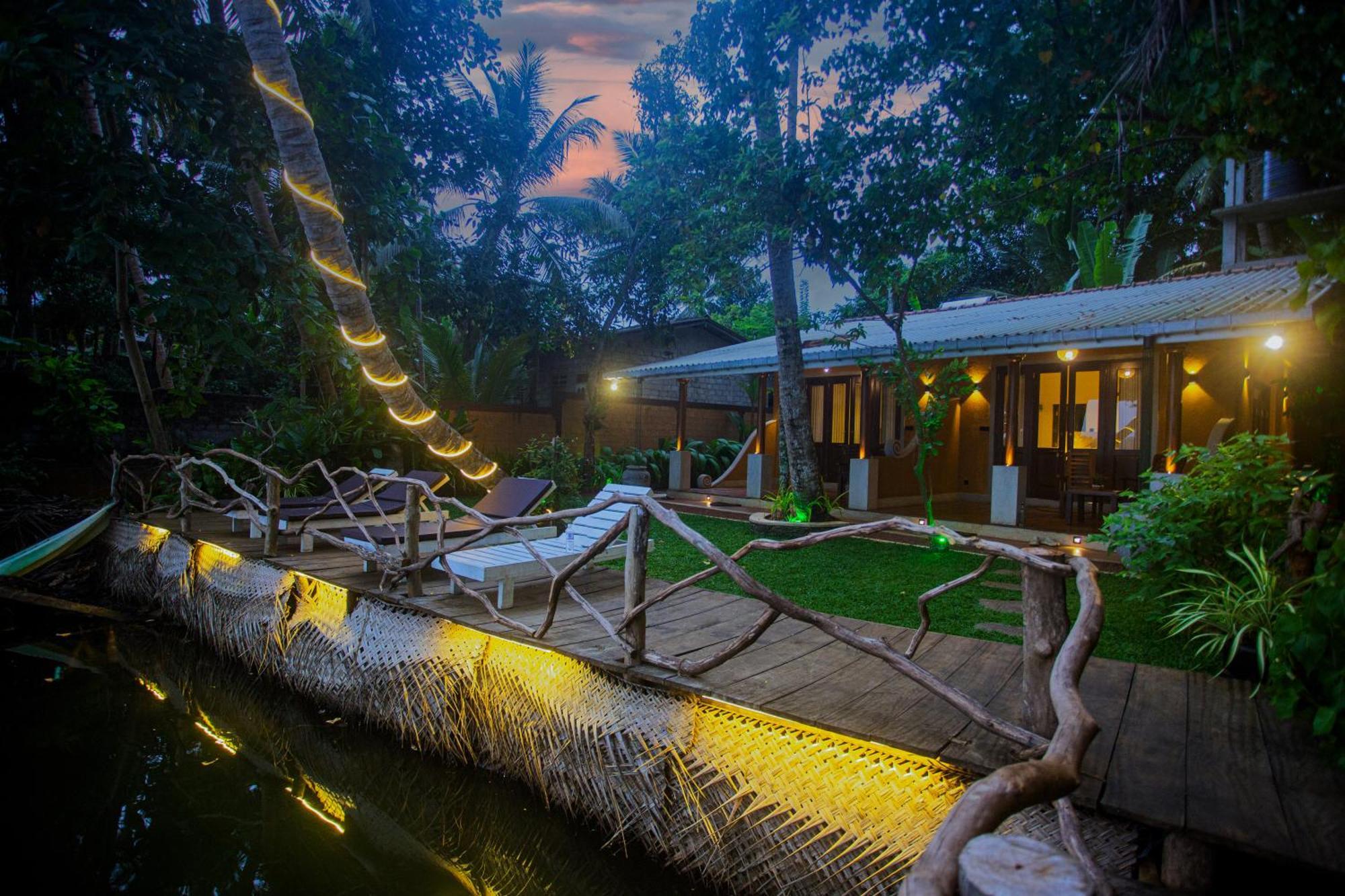 Aki Luna Lagoon Resort Хикадува Екстериор снимка