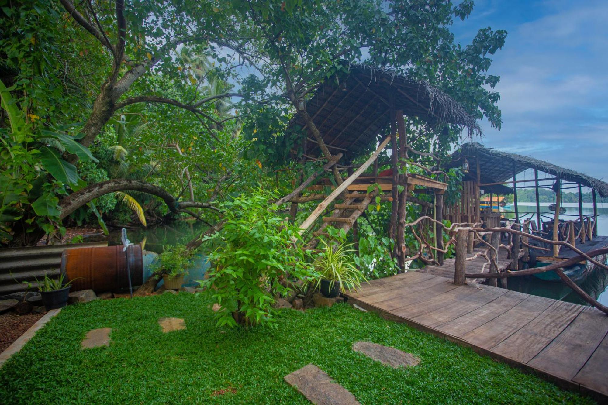 Aki Luna Lagoon Resort Хикадува Екстериор снимка